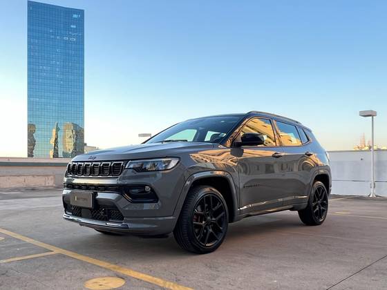 JEEP COMPASS 2.0 HURRICANE 4 TURBO GASOLINA BLACKHAWK AT9 JEEP COMPASS 2.0 HURRICANE 4 TURBO GASOLINA BLACKHAWK AT9